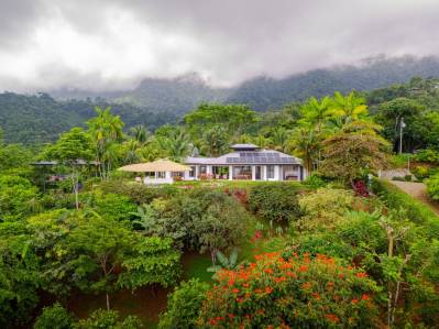 Casa Otra Vida: un refugio privado en la jungla con vistas al mar y lujo fuera de la red