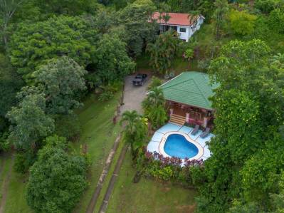 Oportunidad única: Dos casas con vista al mar en la exclusiva Marina Vista, Escaleras