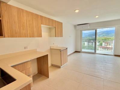 Apartamento 3 Hab , 2 Baños en Condominio Live, Playa Jaco – Vista a la Montaña