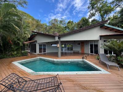 Santuario Privado con Vista al Mar en Santa Teresa
