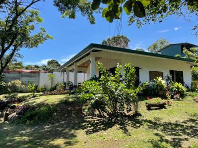 Venta de Propiedad en El Coyol – Terreno Amplio con Casa y Vista Espectacular