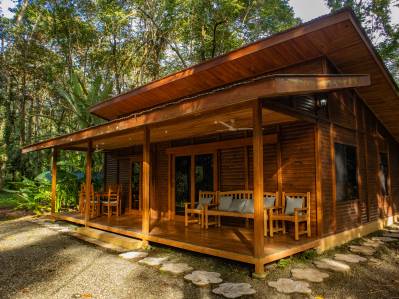 Private Jungle Retreat with Starlink | 15 Minutes from Punta Uva