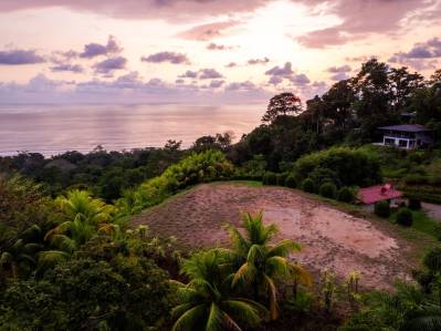 Ultra-Luxury Coastal Estate with Iconic Whale’s Tail Views