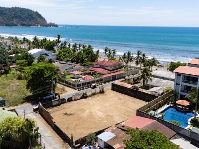 Lote de Uso Mixto en Venta en el Centro de Jacó, A 50m de la Playa