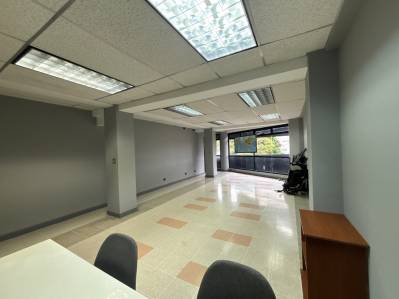 COMMERCIAL PREMISES OR OFFICE, ESCALANTE NEIGHBORHOOD, 75 M²