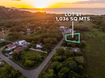 Beautiful 1,036 m2 Lot For Sale in Flamingo Beach near The New Marina Flamingo in Costa Rica