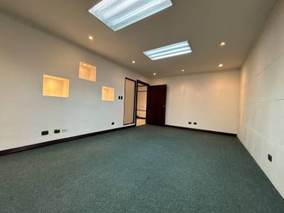 SE ALQUILA PROPIEDAD IDEAL PARA COMERCIO, 270 m², BARRIO ESCALANTE