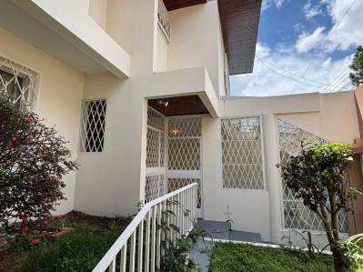 🏡 ¡Oportunidad única en La Sabana!