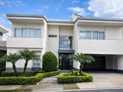 House in Condominium in Santa Ana