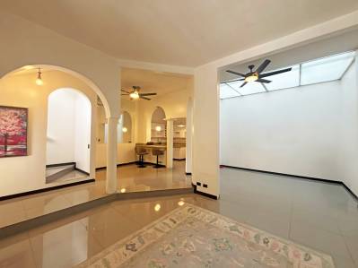 VENTA DE CASA DE 3 HABITACIONES EN ROHRMOSER, SAN JOSÉ