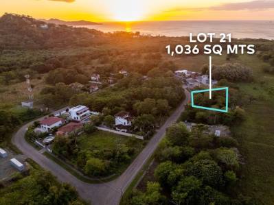 Beautiful 1,036 m2 Lot For Sale in Flamingo Beach near The New Marina Flamingo in Costa Rica