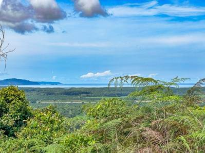 Espectacular lote de 9 acres con vista al mar en Costa Rica