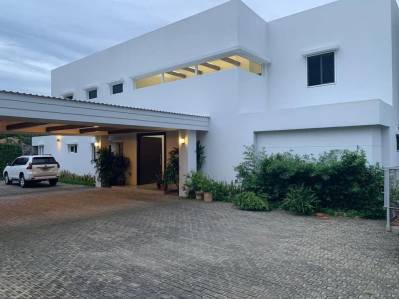 Preciosa Casa en Venta en Balcones de Santo Domingo