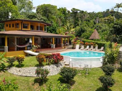 Whale’s Tail View Property for Sale in Uvita: The Ultimate Family Compound