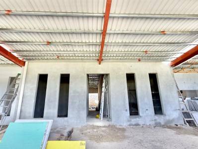 Casa en Construcción con Acabados de Lujo y Piscina