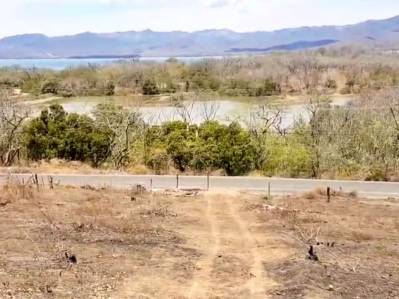 Ocean-View Property near Puerto Soley – 60m Road Frontage, Utilities, and 300m from the Sea