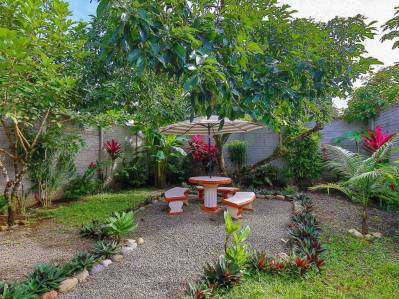 Casa remodelada asequible en el centro de Naranjito en venta Manuel Antonio