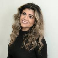 Monica Giron : Asesor