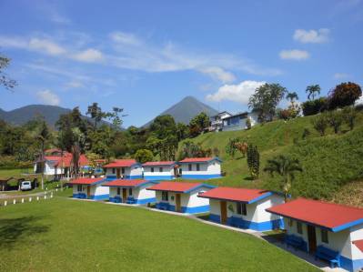 GROUP RETREAT & EVENT PROPERTY – LA FORTUNA, ARENAL