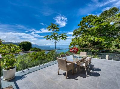 Luxury Estate in Costa Verde