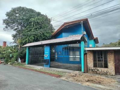 Exclusividad y Conveniencia: 4 Lujosos Apartamentos en el Corazón de Quepos