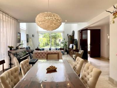 🏡💥 LUXURY, LOCATION & OPPORTUNITY IN ONE PLACE – Escazú’s Hidden Gem for $630K