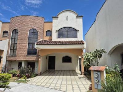 Venta de casa Bello Horizonte - Escazú