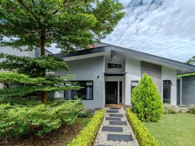 Casa moderna en Pérez Zeledón | 3 dormitorios, 2 baños