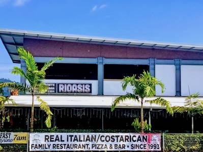 Nueva Oferta !!Rio Oasis Restaurante Icónico en Jacó – Fundado en 1993 Inversion Segura