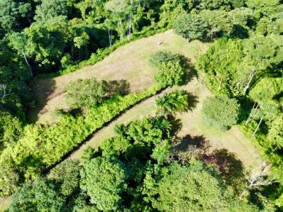 Dos amplios terrenos con impresionantes vistas al mar y al atardecer. ¡Listos para construir!
