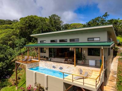 NUEVA CASA PRIVADA DE MONTAÑA CON VISTAS AL MAR SOBRE LAGUNAS