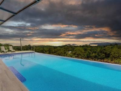 Cloud Nine. Ocean View Estate