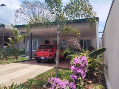 House for Sale in Esparza, Costa Rica – Modern 3-Bedroom Home with Spacious Garden