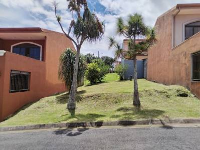 Venta de lote en Condominio Verapaz, San Vicente de Moravia