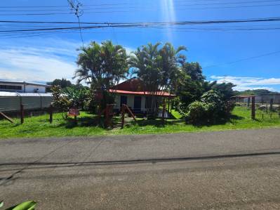Lot for Sale in Los Ángeles de Atenas – 1,793 m² with Two Road Frontages and Traditional Home