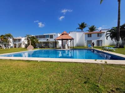 casa-en-condominio en venta