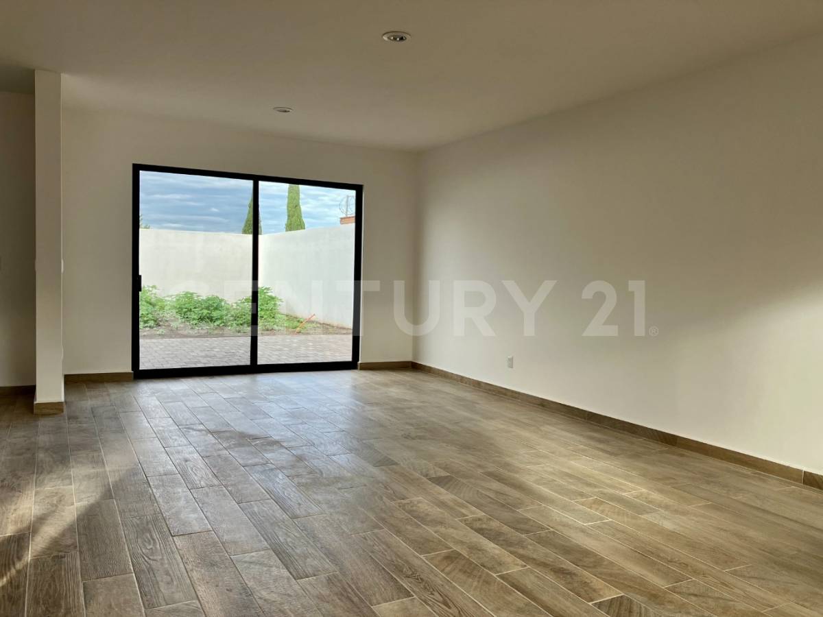 Residential For Rent, Single Family Home Hacienda Balvanera 217, Villas