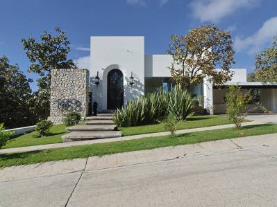 casa-en-condominio en venta