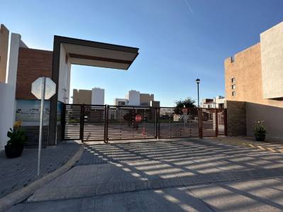 casa-en-condominio en renta